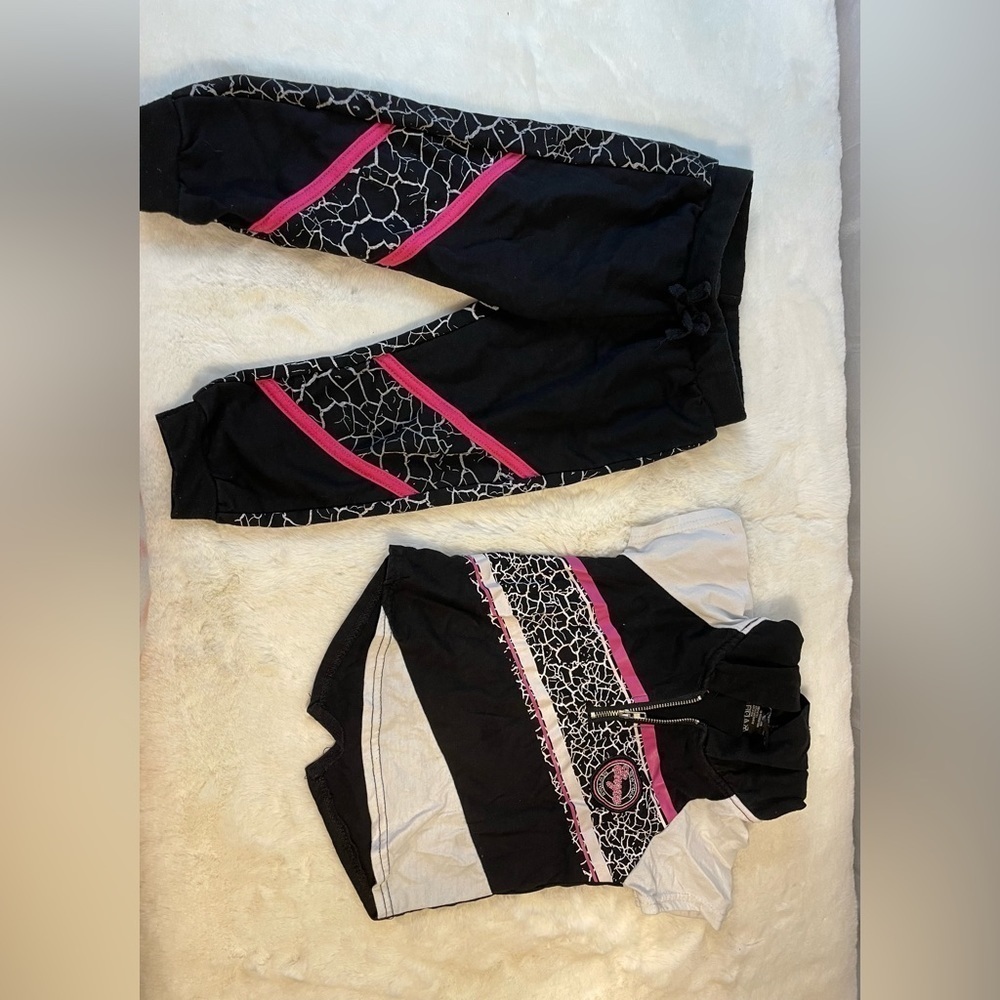 Children’s girls shirt and pant set.